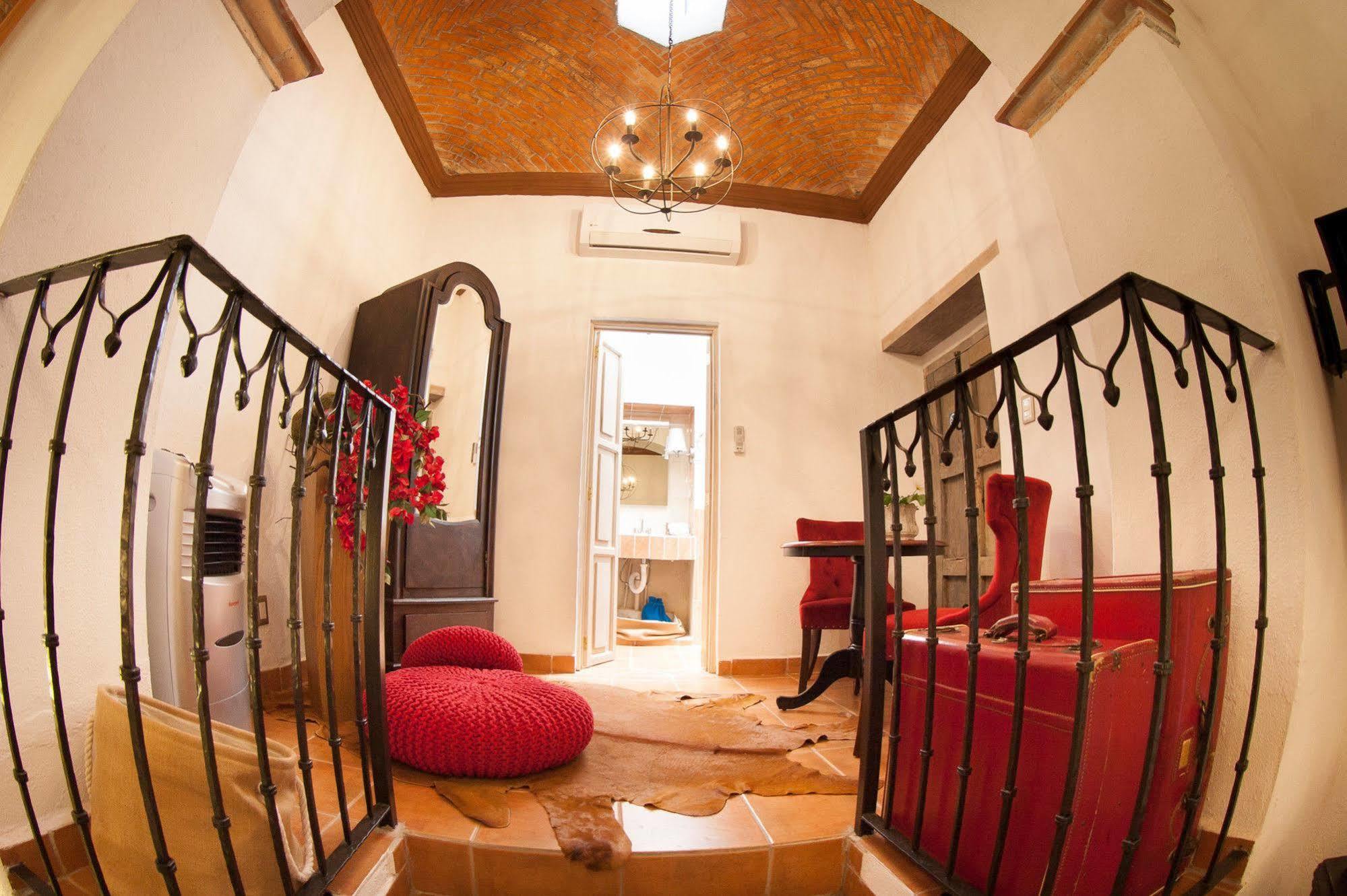 Hotel Fk Альенде Экстерьер фото